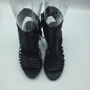 Forever 21 Black Open Toe Sandal Block Heel Sz 7